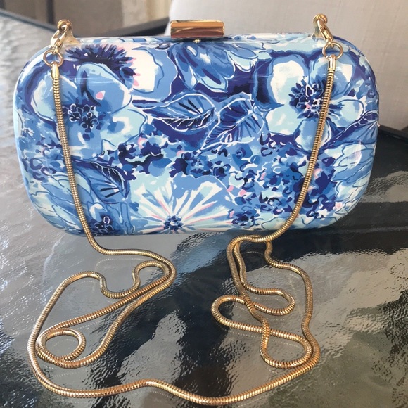 Lilly Pulitzer Handbags - 🎉HP🎉NWOT LILLY PULITZER HARD SHELL CLUTCH